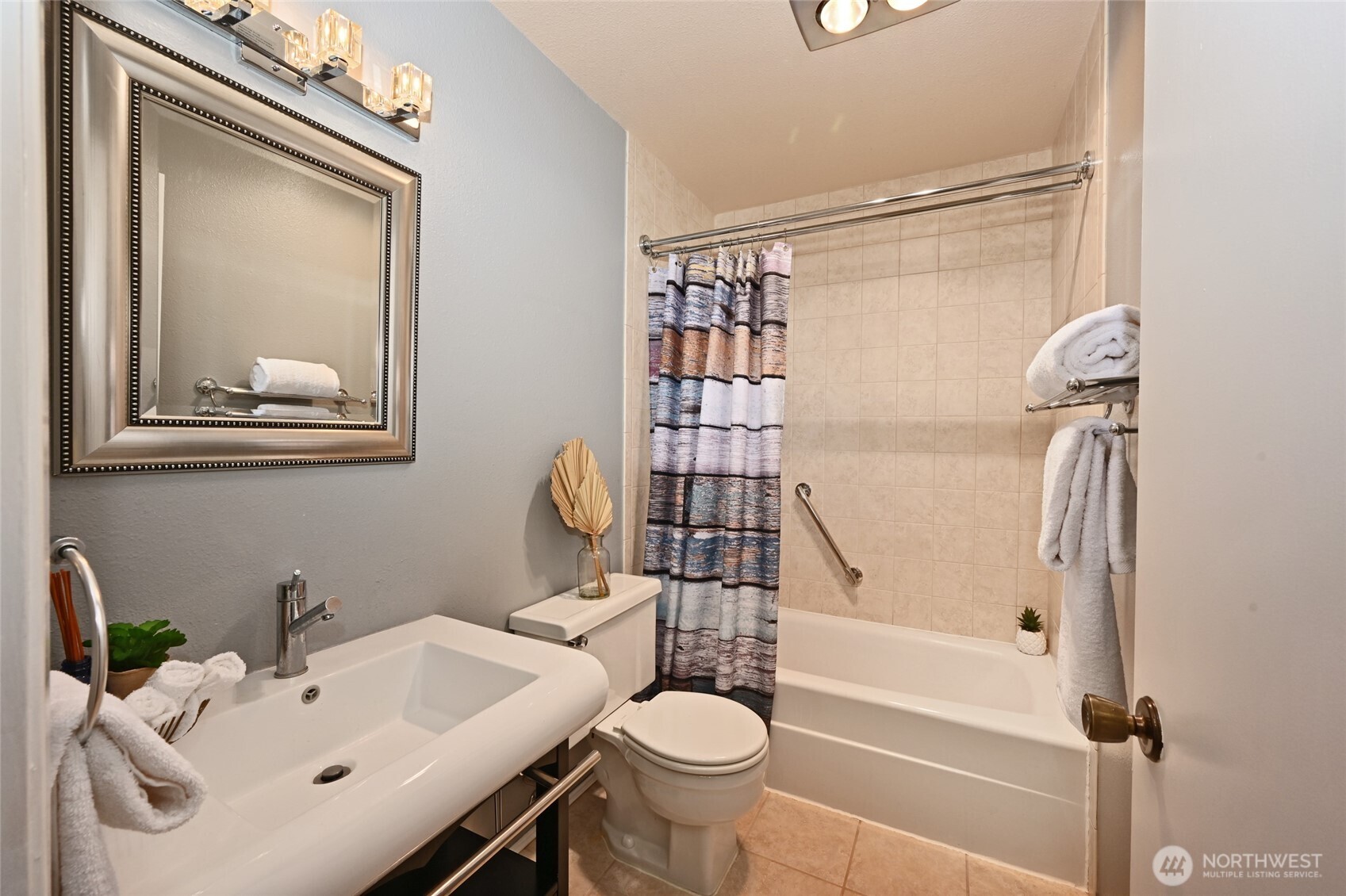 6301 Sand Point Way Northeast, Unit E3 Seattle, WA 98115 - Photo 18 of 26