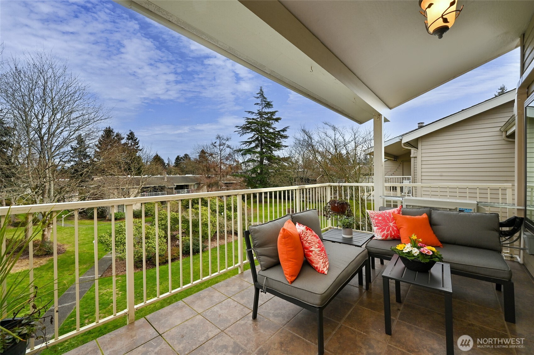 6301 Sand Point Way Northeast, Unit E3 Seattle, WA 98115 - Photo 8 of 26