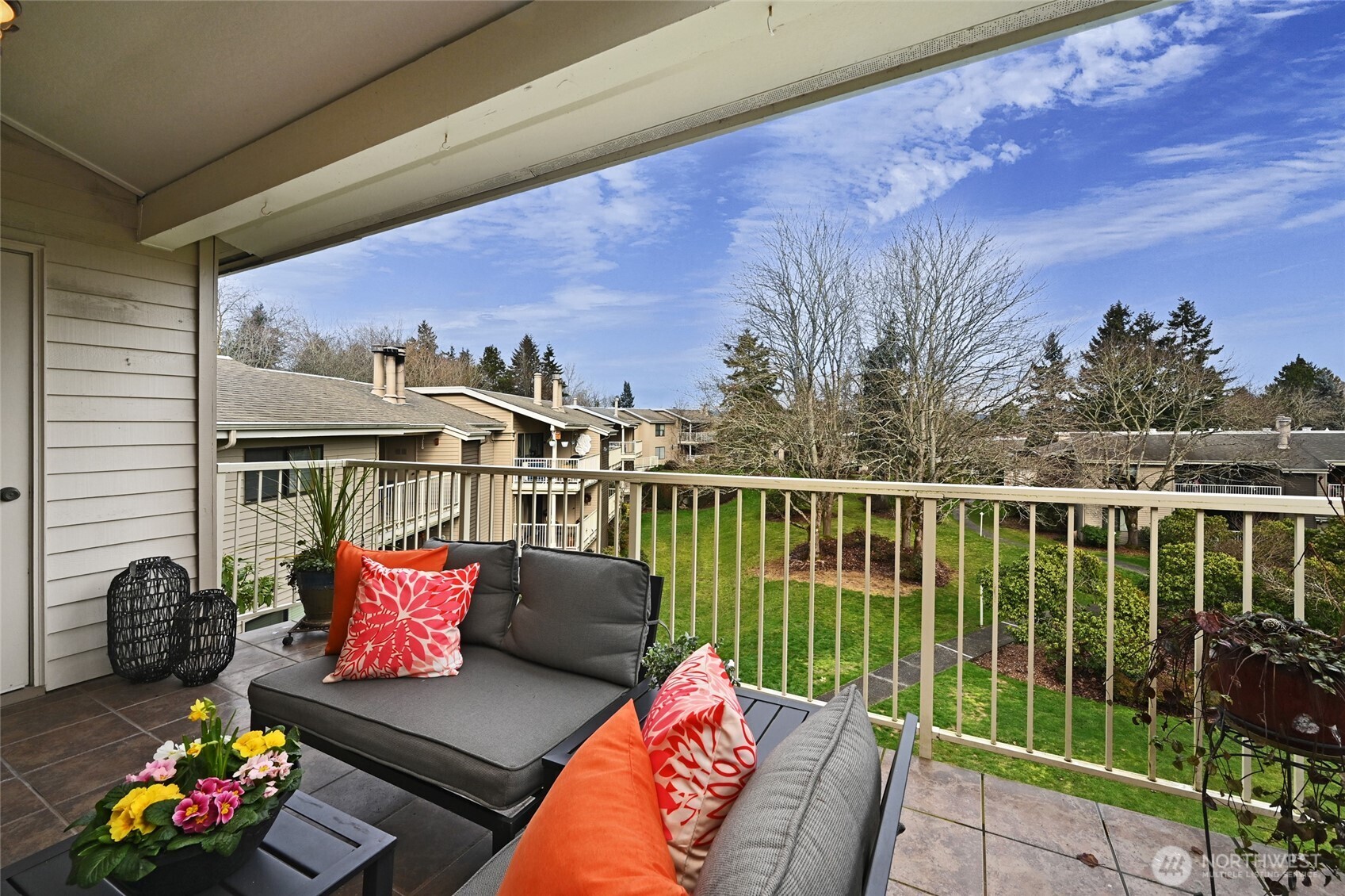 6301 Sand Point Way Northeast, Unit E3 Seattle, WA 98115 - Photo 9 of 26