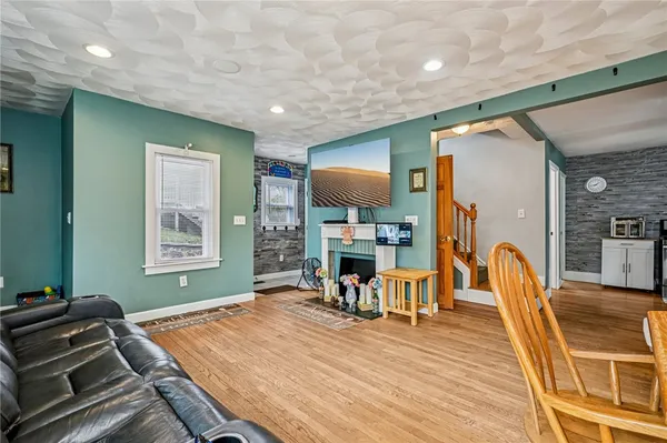 $499,000 | 26 Barton Avenue, Warwick, RI 02889