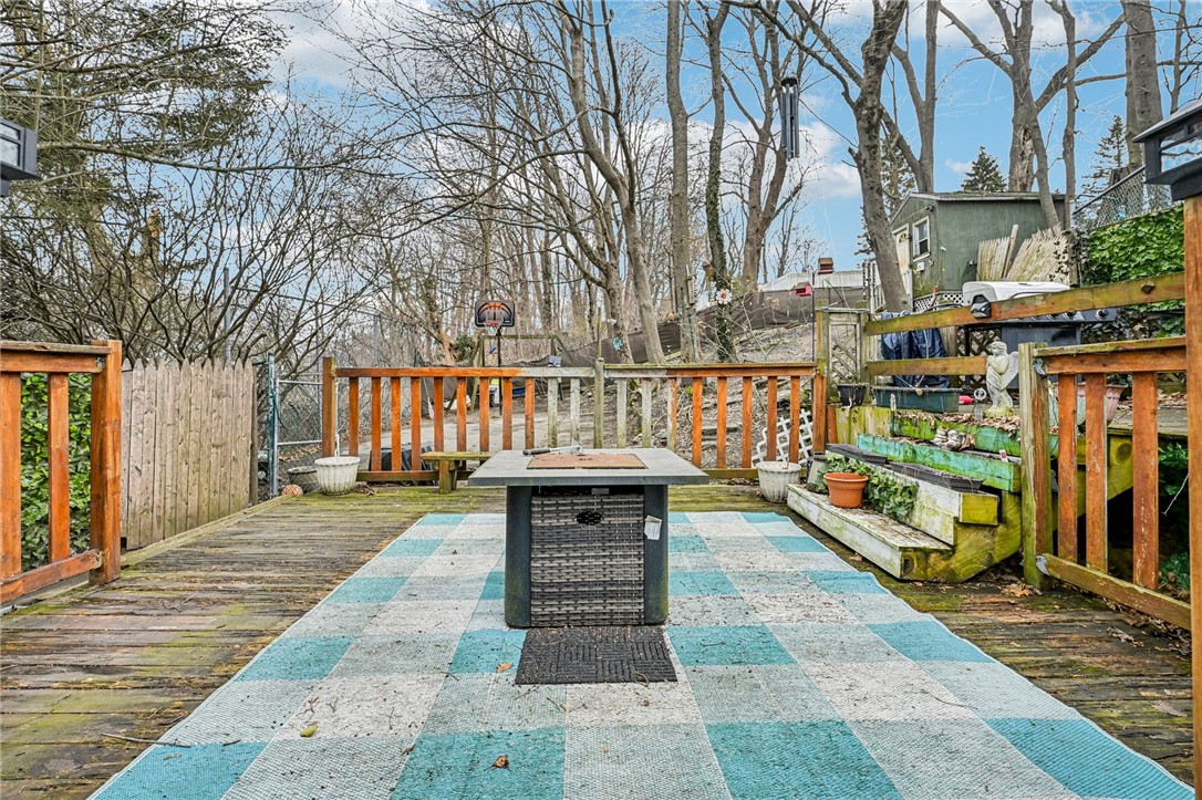 26 Barton Avenue Warwick, RI 02889 - Photo 31 of 37