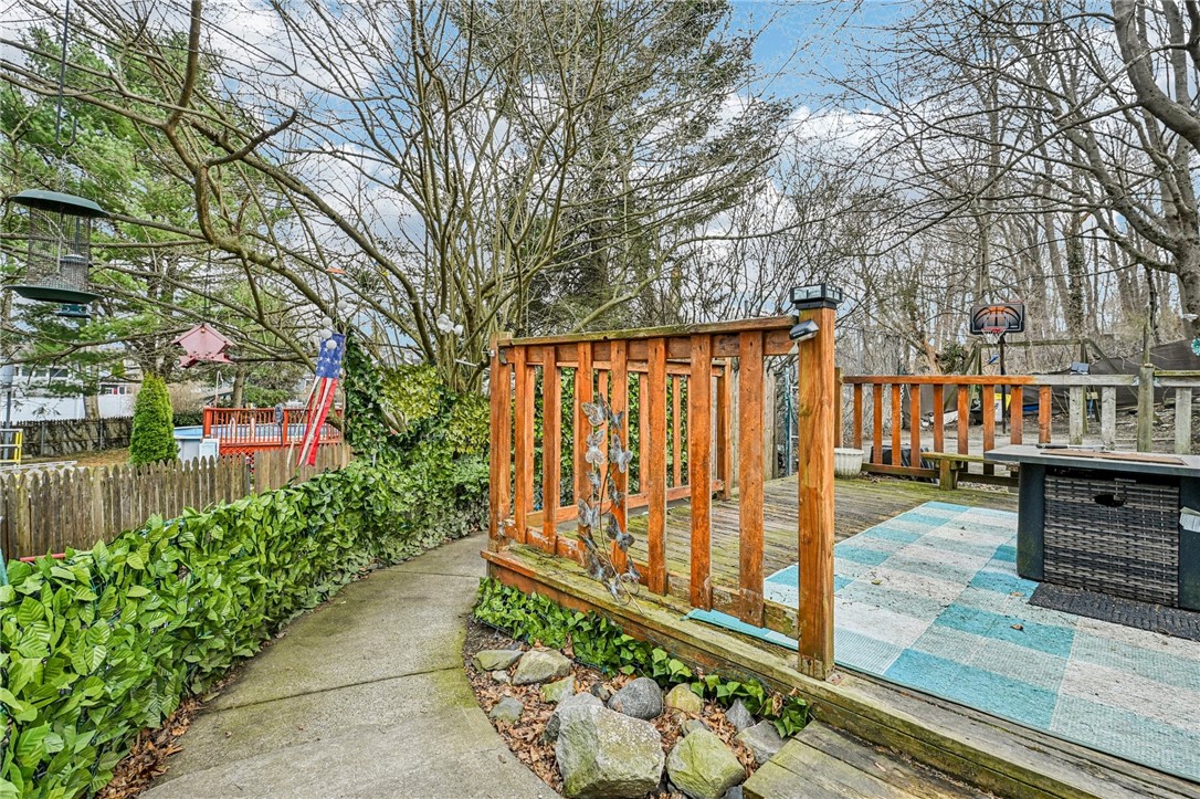 26 Barton Avenue Warwick, RI 02889 - Photo 32 of 37