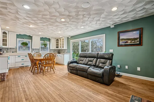 $499,000 | 26 Barton Avenue, Warwick, RI 02889