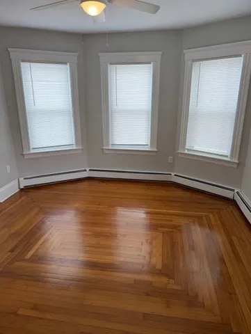 $1,625 | 21 Sylvan Street, Unit 1, Worcester, MA 01603