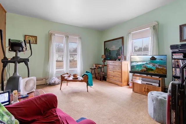 $299,000 | 113 Pleasant Street, Rockland, ME 04841