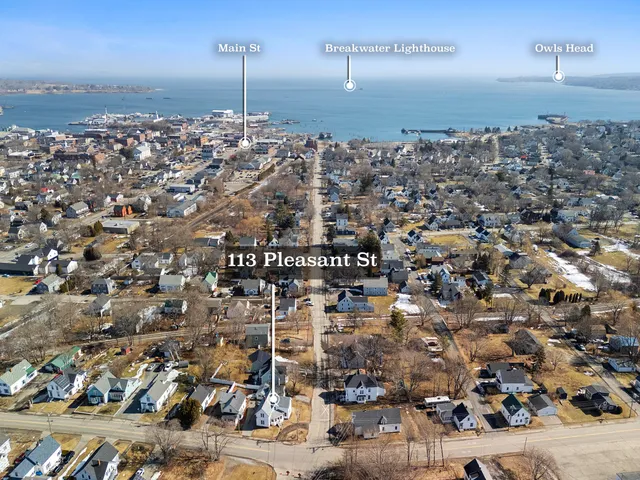 $299,000 | 113 Pleasant Street, Rockland, ME 04841