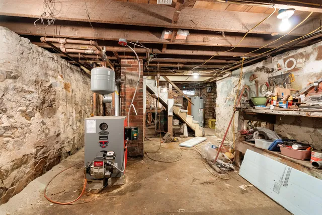 $299,000 | 113 Pleasant Street, Rockland, ME 04841