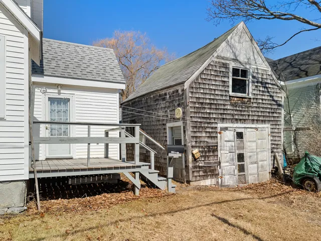 $299,000 | 113 Pleasant Street, Rockland, ME 04841