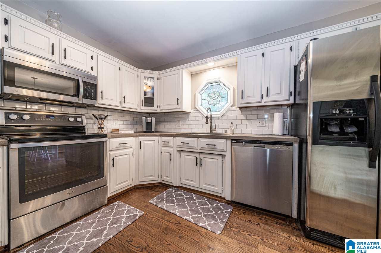 8762 Will Keith Road Trussville, AL 35173 - Photo 9 of 42