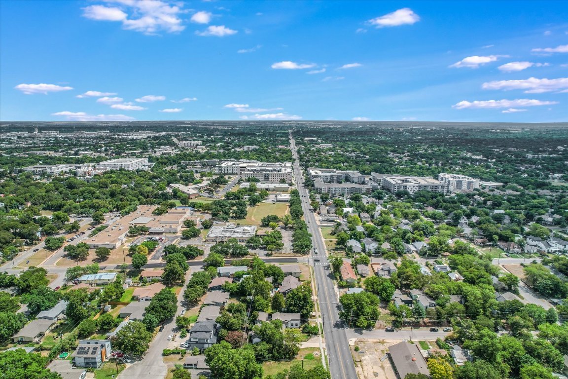 2414 East Martin Luther King Jr Boulevard, Unit A Austin, TX 78722 - Photo 32 of 32 a view of a city