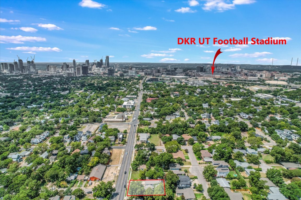 2414 East Martin Luther King Jr Boulevard, Unit A Austin, TX 78722 - Photo 5 of 32 a view of a city