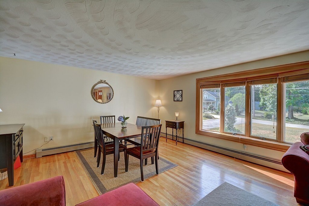 23 Carpenter Road Dudley, MA 01571 - Photo 4 of 30 Gallery Image 4