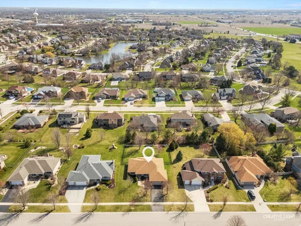 $480,000 | 22123 Pembrook Drive, Frankfort, IL 60423