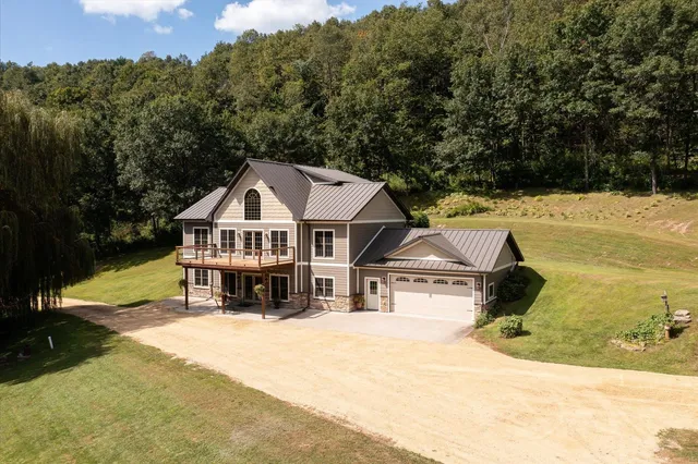 $995,000 | E5706 Park, Westby, WI 54667