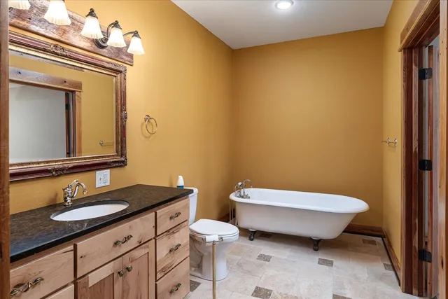 $995,000 | E5706 Park, Westby, WI 54667