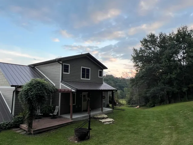 $995,000 | E5706 Park, Westby, WI 54667