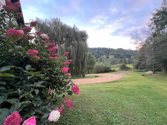 $995,000 | E5706 Park, Westby, WI 54667