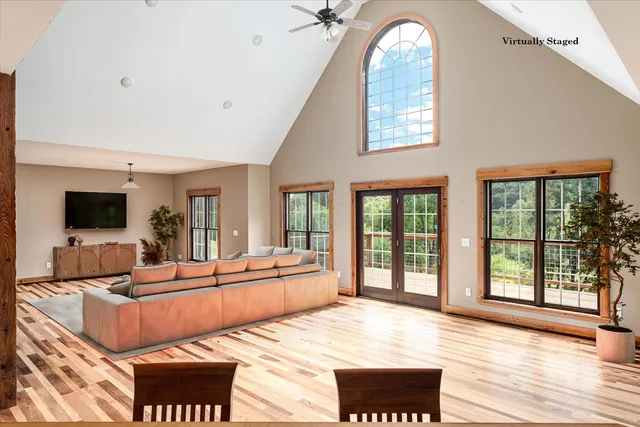 $995,000 | E5706 Park, Westby, WI 54667