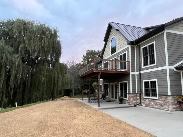 $995,000 | E5706 Park, Westby, WI 54667