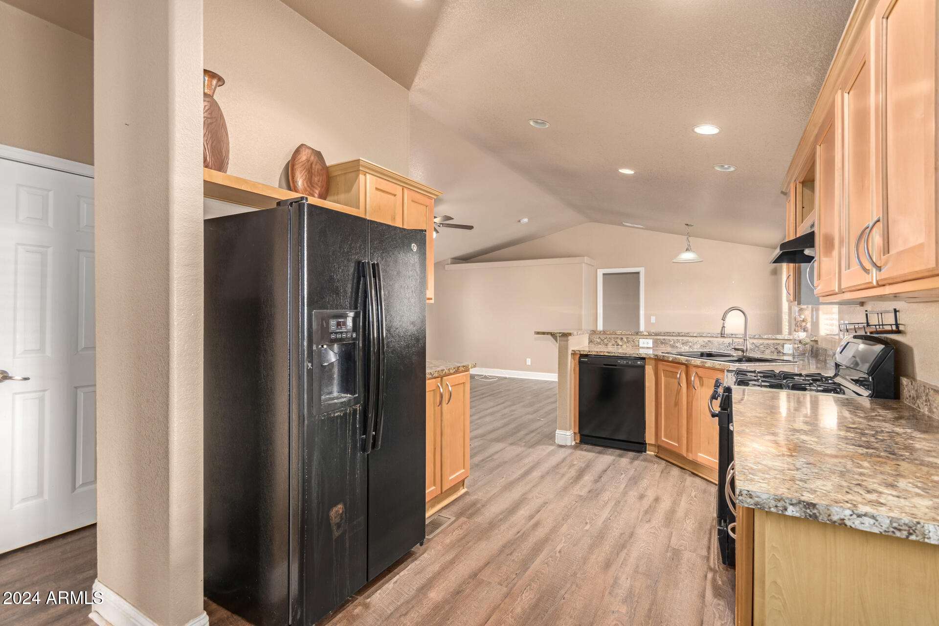 400 West Baseline Road, Unit 72 Tempe, AZ 85283 - Photo 10 of 23 10 - Baseline
