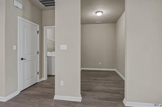 $1,800 | 3036 South Roth Avenue, Gonzales, LA 70737