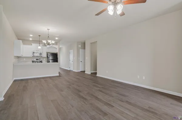 $1,800 | 3036 South Roth Avenue, Gonzales, LA 70737