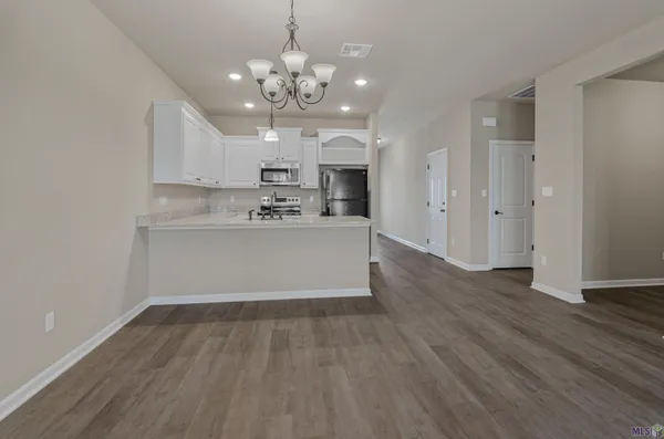 $1,800 | 3036 South Roth Avenue, Gonzales, LA 70737