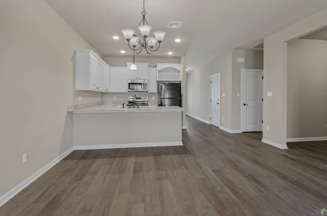 $1,800 | 3036 South Roth Avenue, Gonzales, LA 70737