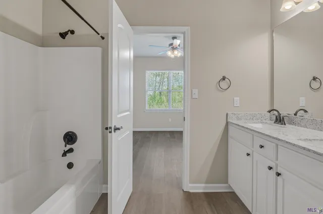 $1,800 | 3036 South Roth Avenue, Gonzales, LA 70737