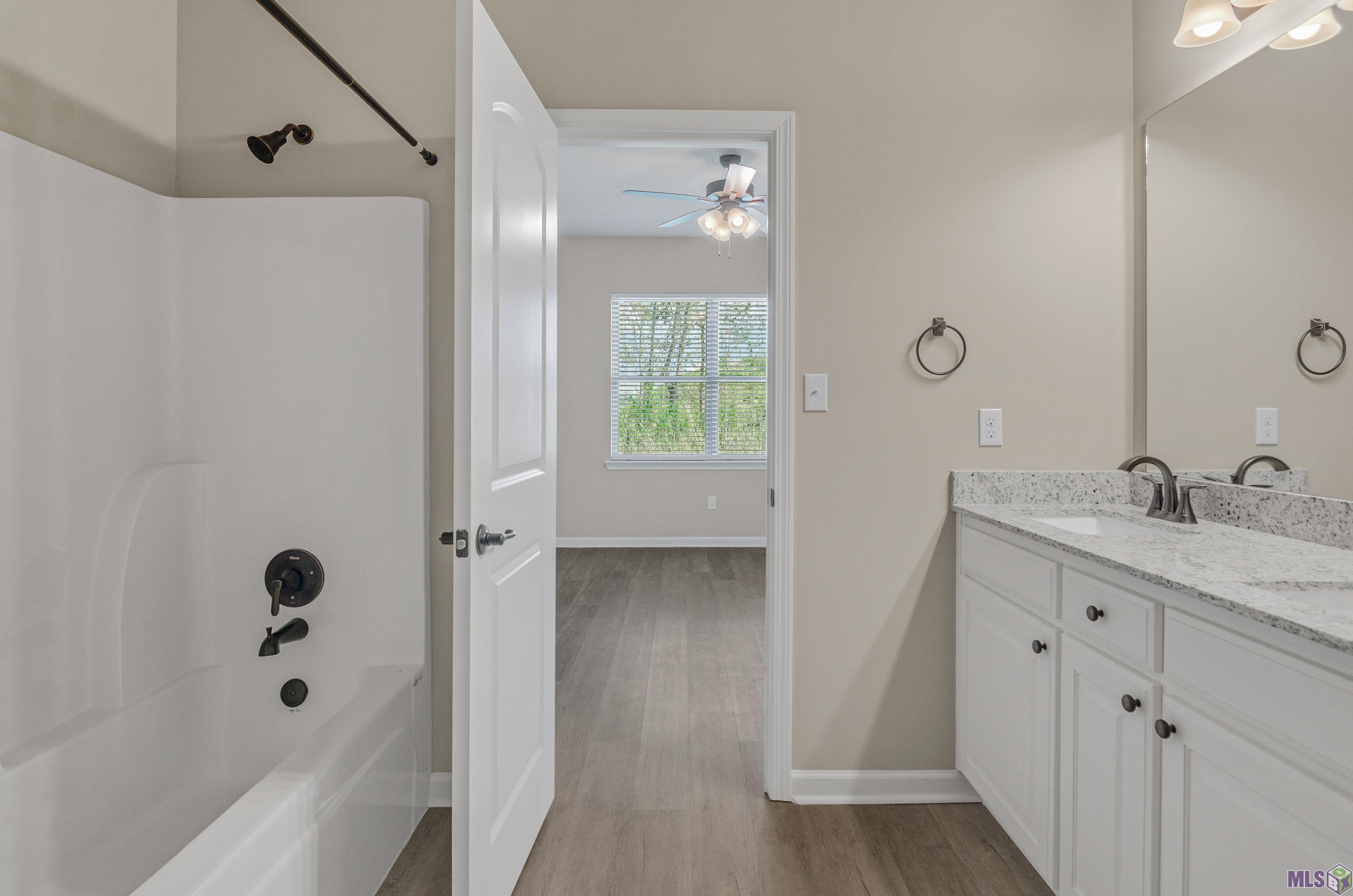 3036 South Roth Avenue Gonzales, LA 70737 - Photo 8 of 15