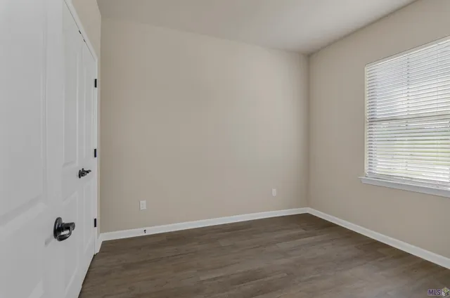 $1,800 | 3036 South Roth Avenue, Gonzales, LA 70737