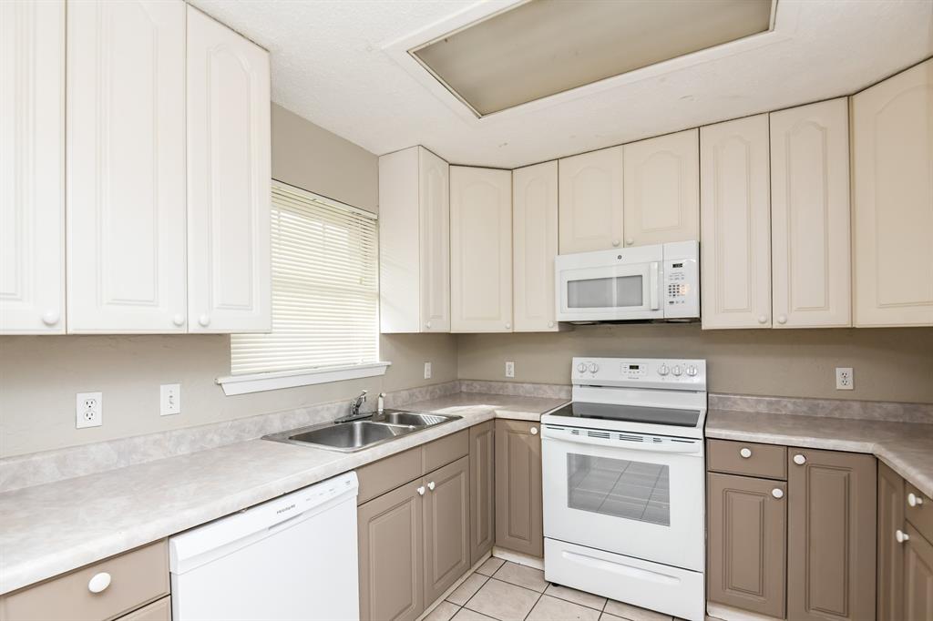 6508 Normandy Road Fort Worth, TX 76112 - Photo 6 of 15