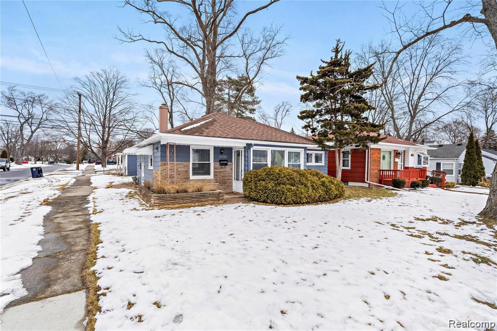 3722 Normandy Road Royal Oak, MI 48073 - Photo 1 of 14