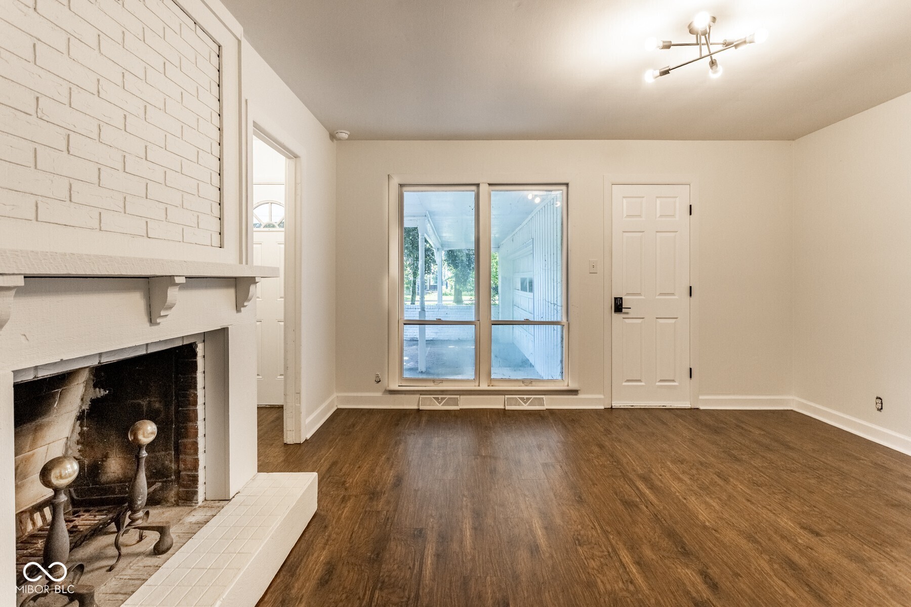 9514 Haverstick Road Indianapolis, IN 46240 - Photo 9 of 28