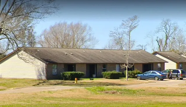 $425 | 230 Fairgrounds Road, Natchitoches, LA 71457