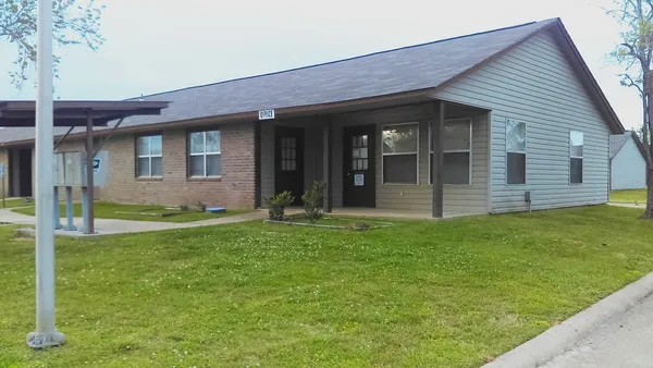 $425 | 230 Fairgrounds Road, Natchitoches, LA 71457