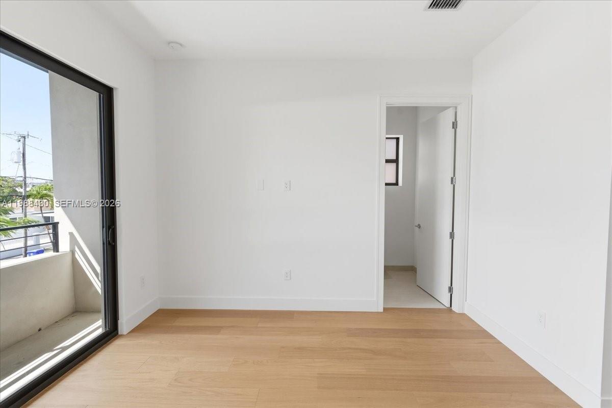 2925 Southwest 36th Avenue Miami, FL 33133 - Photo 28 of 64