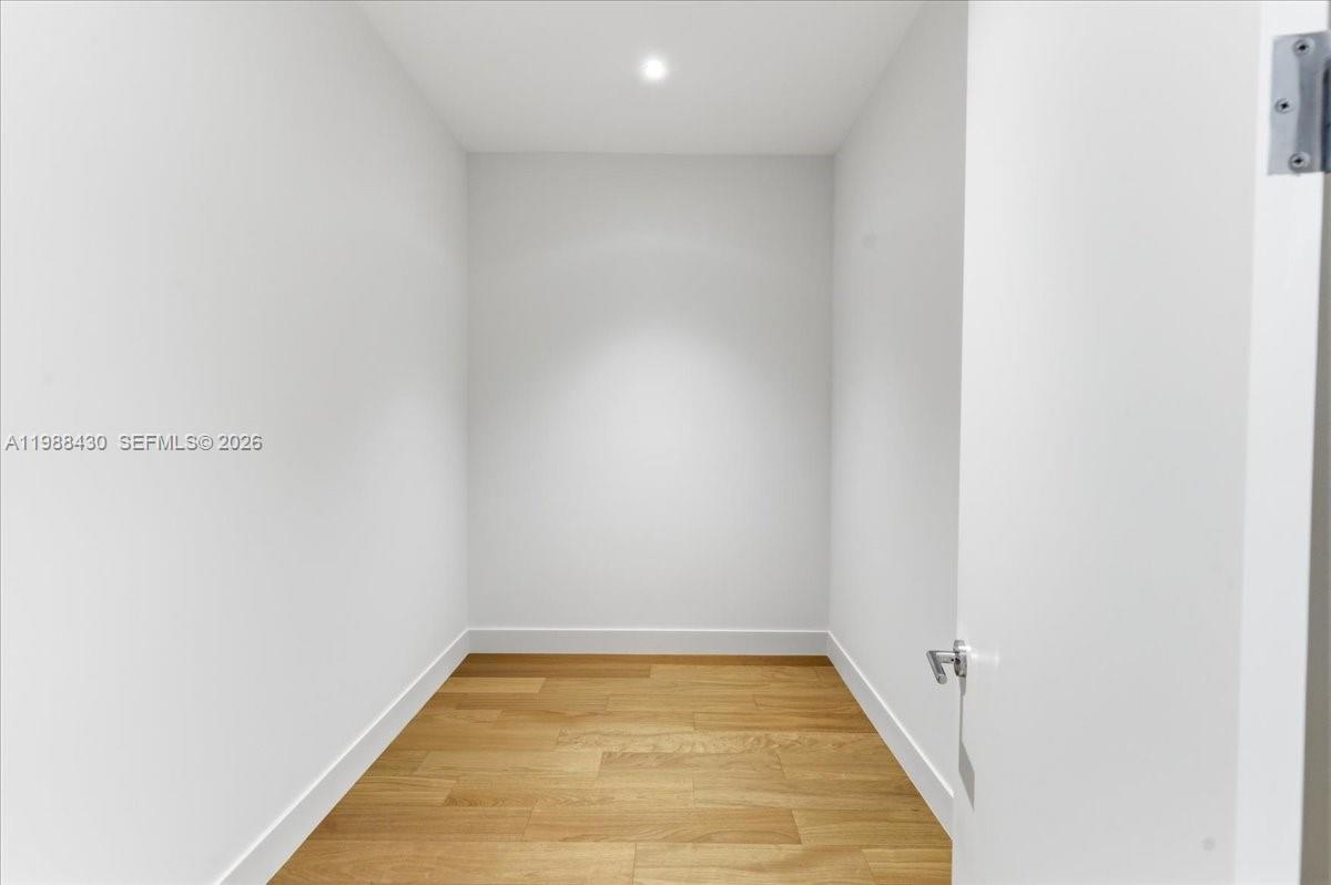 2925 Southwest 36th Avenue Miami, FL 33133 - Photo 38 of 59 a view of room