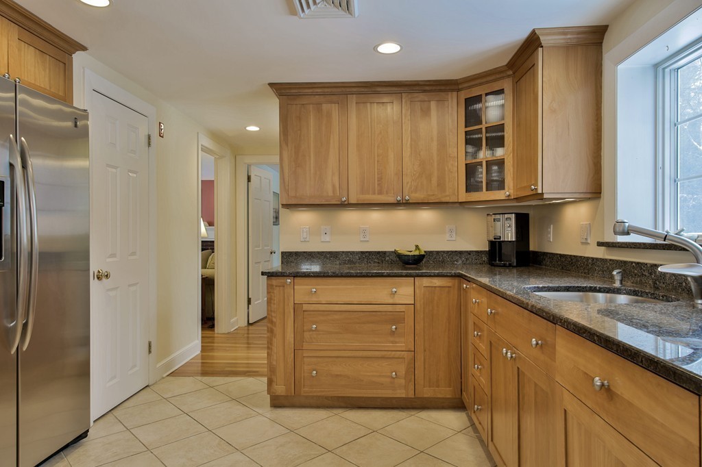 5 Huron Road Acton, MA 01720 - Photo 4 of 17 Gallery Image 4