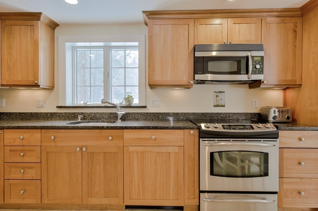 5 Huron Road Acton, MA 01720 - Photo 5 of 17 Gallery Image 5