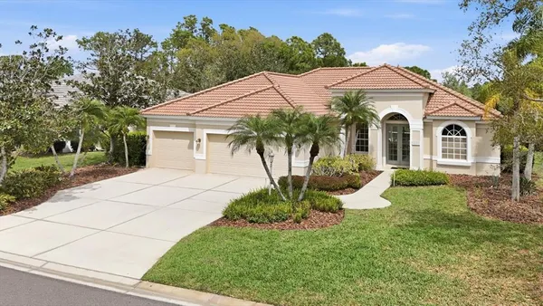 $799,999 | 6653 Windjammer Place, Lakewood Ranch, FL 34202