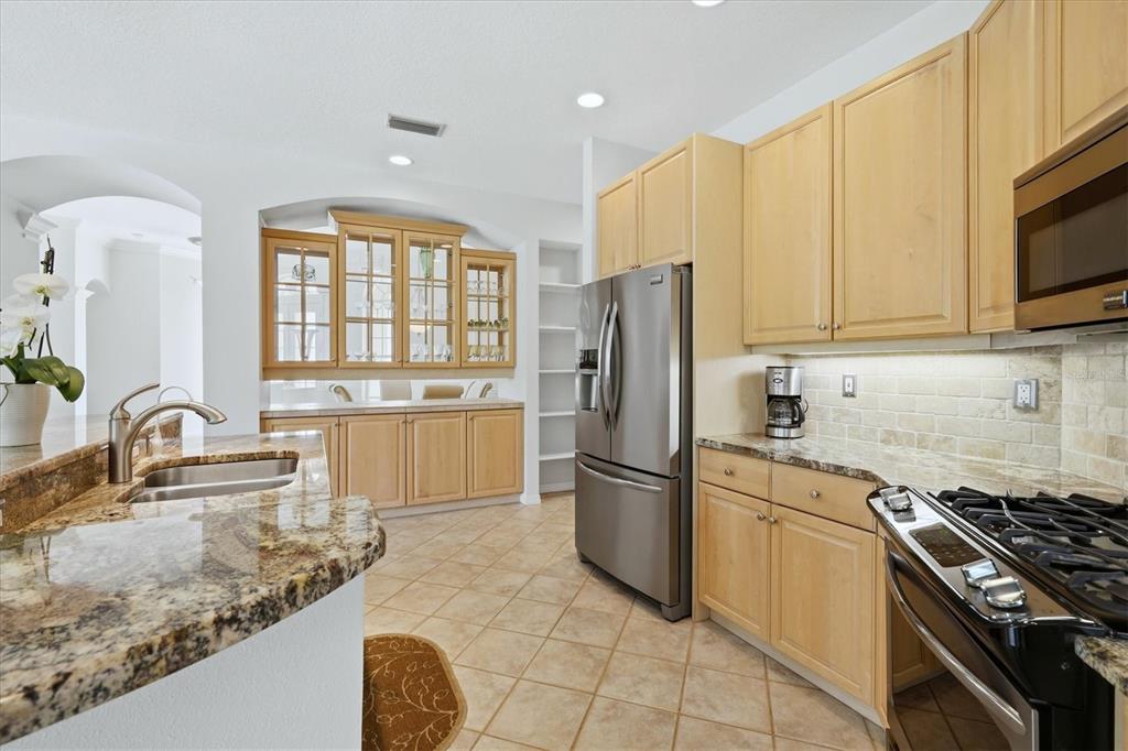 6653 Windjammer Place Lakewood Ranch, FL 34202 - Photo 8 of 47