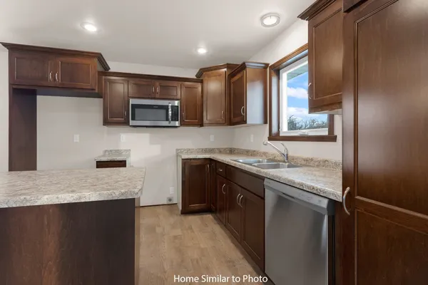 $369,900 | 1933 Huffcutt Lane, Waupaca, WI 54981