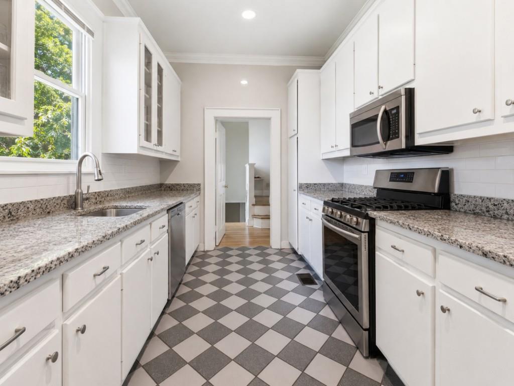 515 Calhoun Street Northwest Atlanta, GA 30318 - Photo 8 of 26