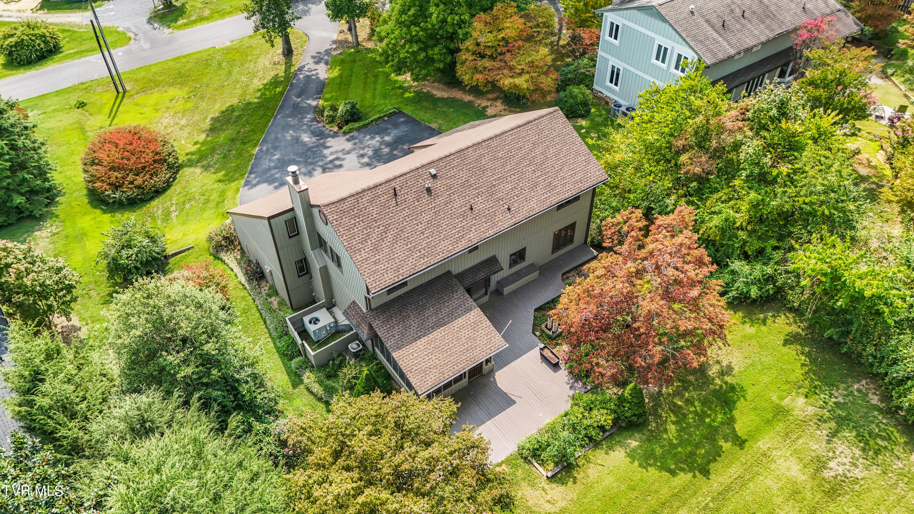 1902 Overhill Road Bristol, VA 24201 - Photo 39 of 54 DJI_20240909152045_0728_D