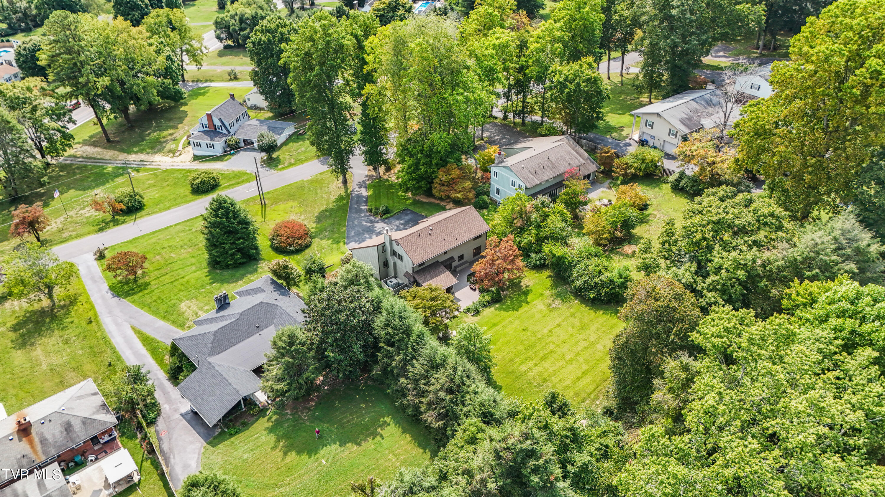 1902 Overhill Road Bristol, VA 24201 - Photo 42 of 54 DJI_20240909152517_0755_D