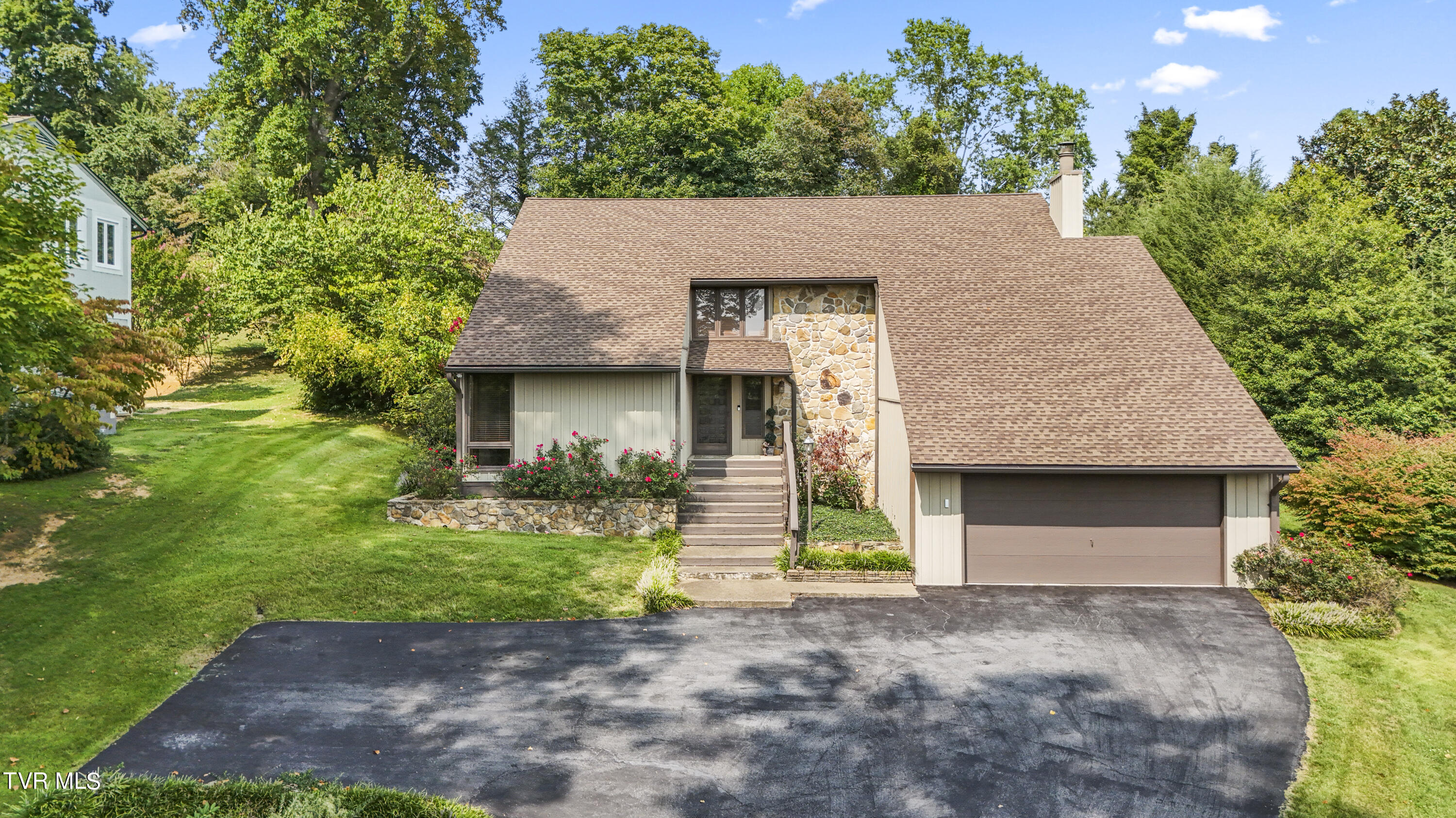1902 Overhill Road Bristol, VA 24201 - Photo 44 of 54 DJI_20240909151955_0722_D