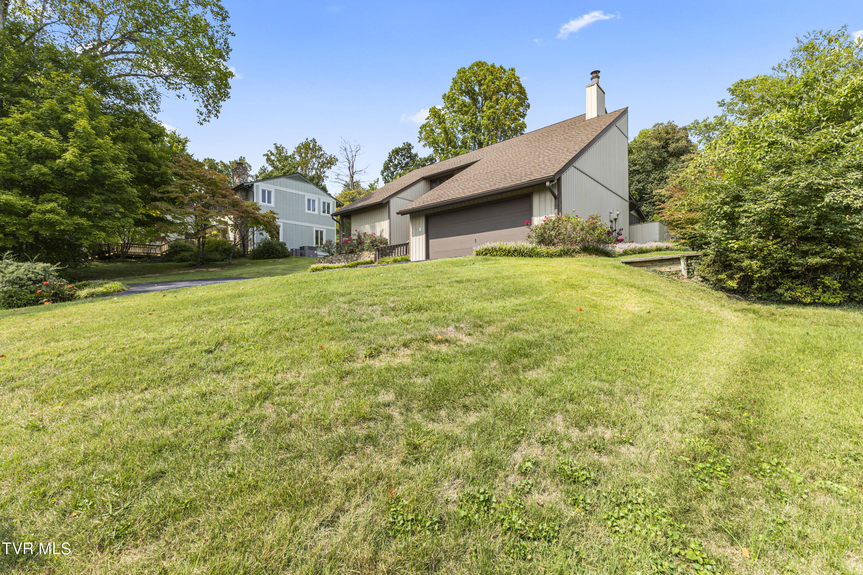 1902 Overhill Road Bristol, VA 24201 - Photo 45 of 54 128A4918