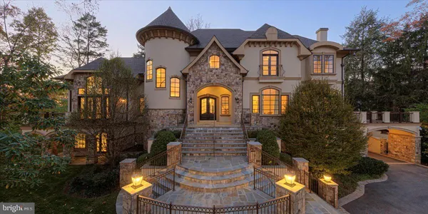 $5,750,000 | 8710 Fernwood Road, Bethesda, MD 20817