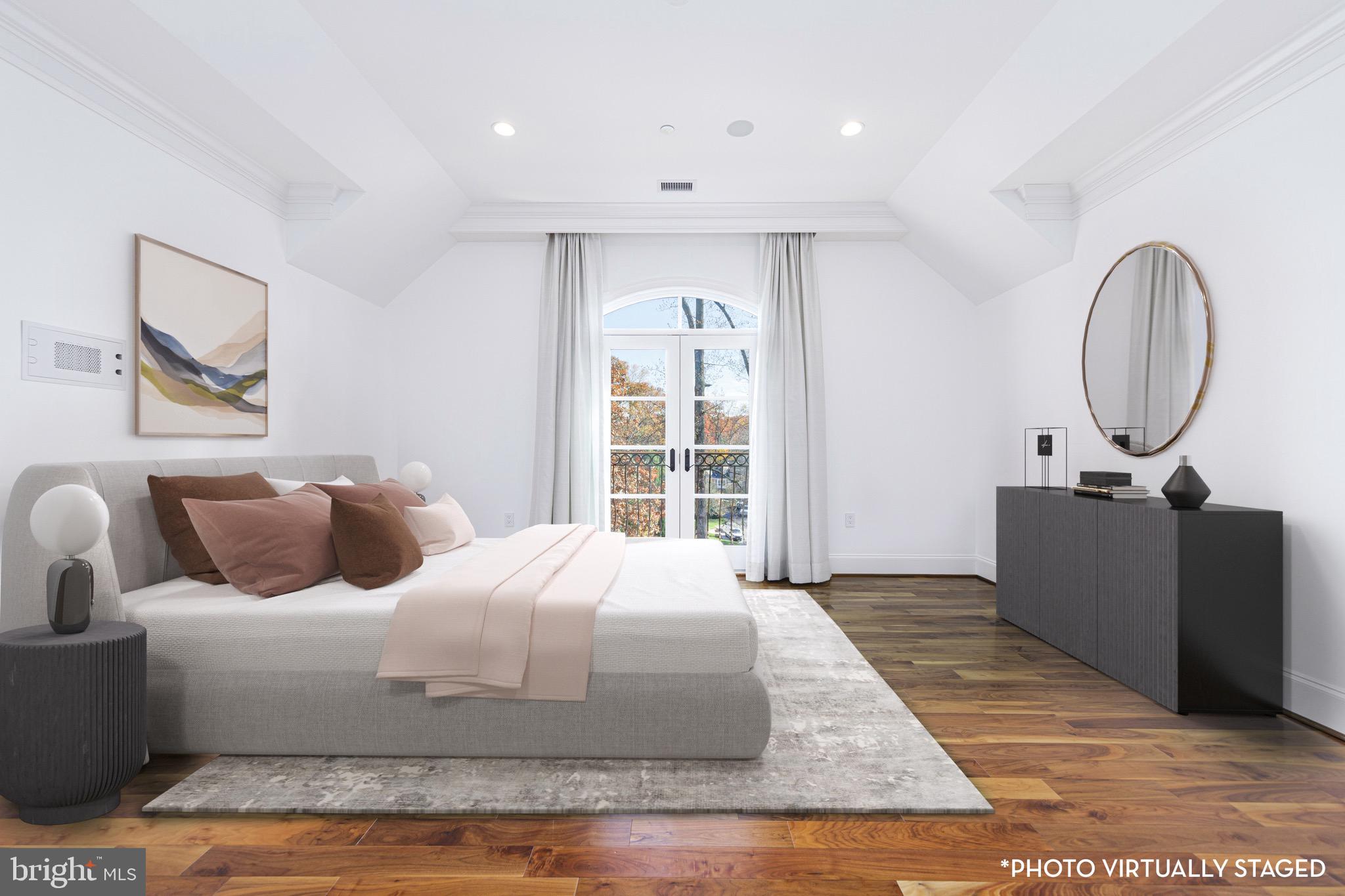 8710 Fernwood Road Bethesda, MD 20817 - Photo 21 of 40 Upper Level Bedroom en-suite (virtually staged)